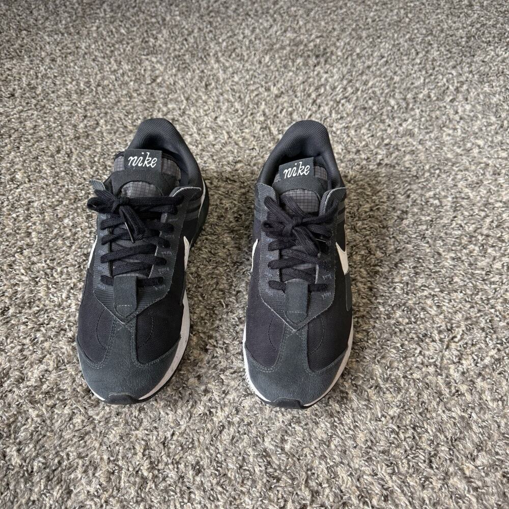 Nike Shoes Mens 11 Air Max Pre-Day Running Sneakers Black DC9402-001 Athletic - Picture 3 of 11